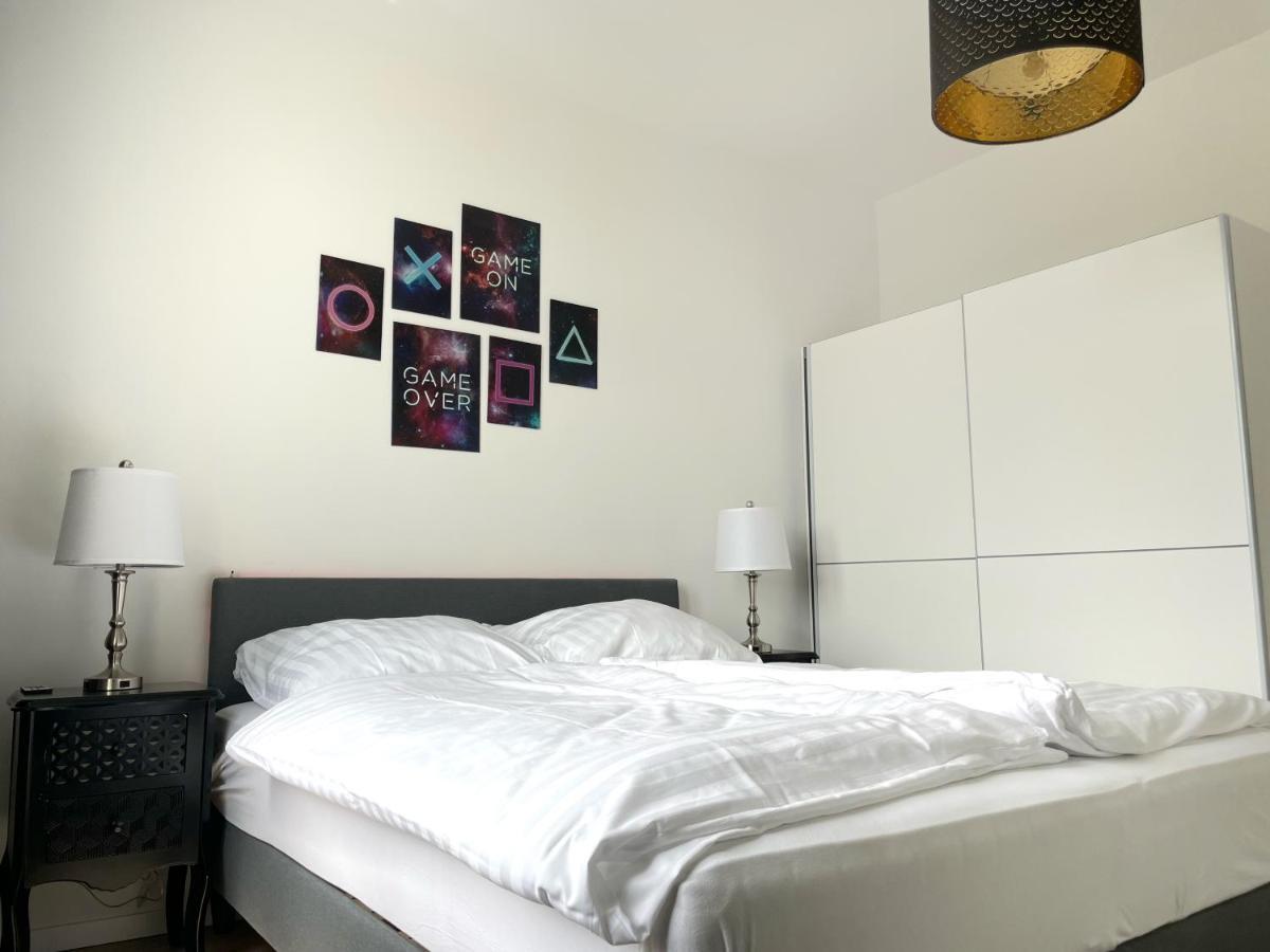 Apartment Jaybnb - Gaming Ps5 65 Zoll 4k Tv Mit Balkon